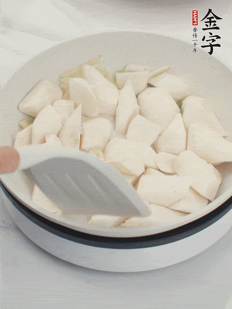 加茭白煸炒。