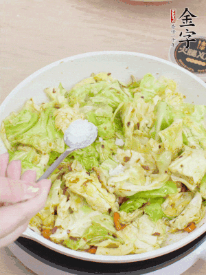 一點鹽、糖調(diào)味。