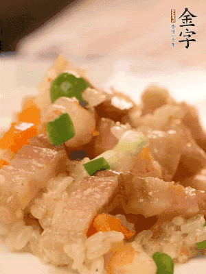 出鍋后撒點(diǎn)蔥花更香。