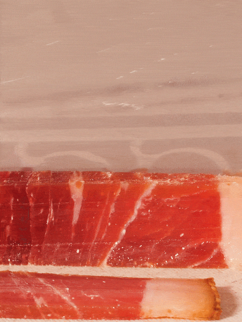 金字火腿切片，溫水浸泡5分鐘